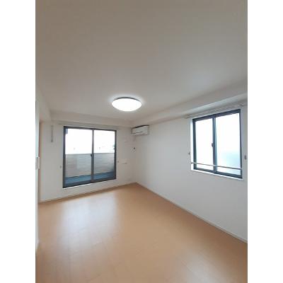 Ｍステージ 203【管理NO：1-021166101-02030】 ★家具家電は申し込み後に搬入しますの物件写真2