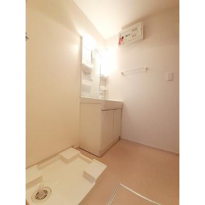 イーストヒルズ 205【管理NO：1-018129001-02040】 ★家具家電は申し込み後に搬入しますの物件写真6