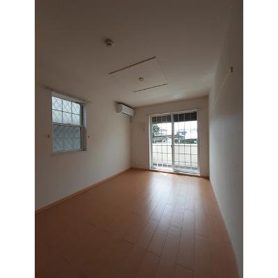 カーサ・アルドーレⅡ 102【管理NO：1-016902202-01020】 ★家具家電は申し込み後に搬入しますの物件写真2