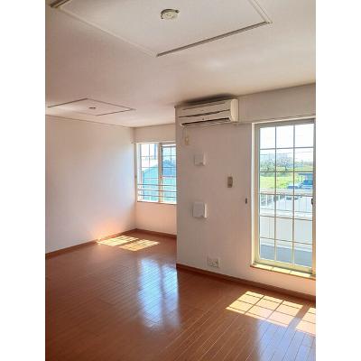 ジラソーレ 201【管理NO：1-014100701-02010】 ★家具家電は申し込み後に搬入しますの物件写真2