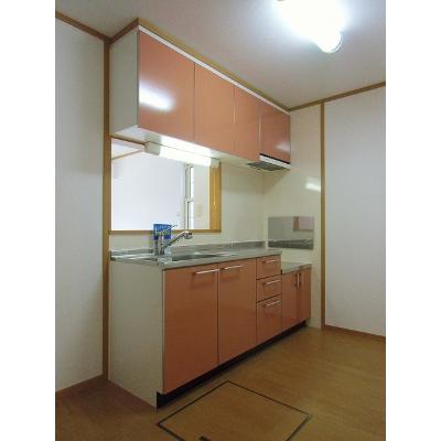 ロベリア 102【管理NO：1-013380001-01020】 ★家具家電は申し込み後に搬入しますの物件写真3