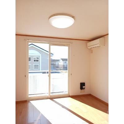 ヴローテＡ 205【管理NO：1-012889701-02040】 ★家具家電は申し込み後に搬入しますの物件写真2