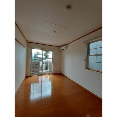 ジェルメ 101【管理NO：1-012720501-01010】 ★家具家電は申し込み後に搬入します★の物件写真2