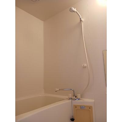 カモミール２ 101【管理NO：1-010070301-01010】 ★家具家電は申し込み後に搬入します★の物件写真4