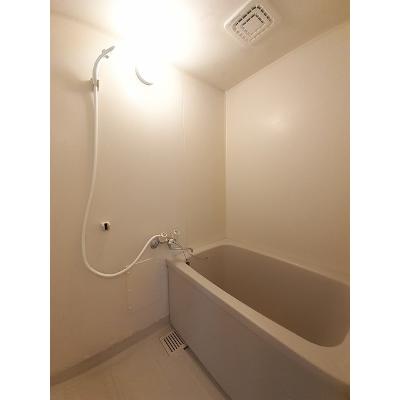 ニューシティ三輪 202【管理NO：1-003762601-02020】 ★家具家電は申し込み後に搬入します★の物件写真4
