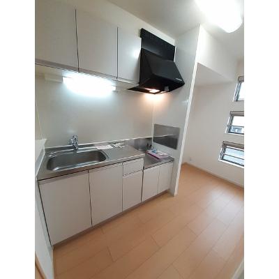 フリーデ 201【管理NO：1-019520201-02010】 ★家具家電は申し込み後に搬入します★の物件写真3