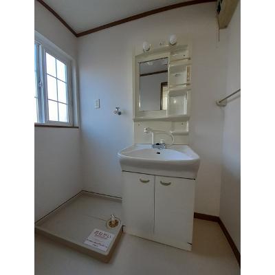 サンクローレⅢ 103【管理NO：1-010416202-01030】 ★家具家電は申し込み後に搬入します★の物件写真6