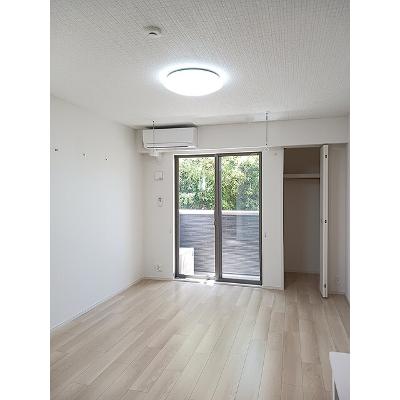 ブール・デュ・ラック 101【管理NO：1-028328401-01010】 ★家具家電は申し込み後に搬入します★の物件写真2