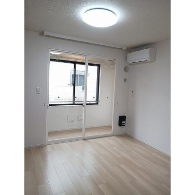 フェリスⅢ 101【管理NO：1-027781601-01010】 ★家具家電は申し込み後に搬入します★の物件写真2