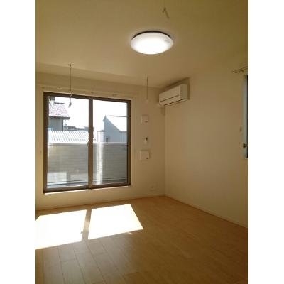 エンジェライト 205【管理NO：1-022564501-02040】 ★家具家電は申し込み後に搬入しますの物件写真2