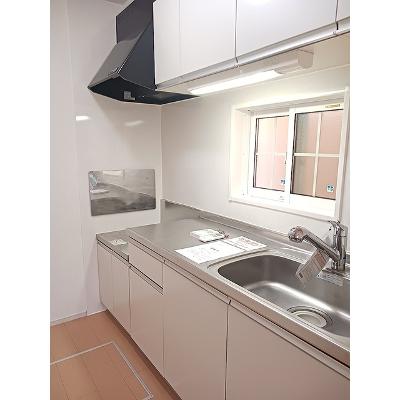 ソレイユ・Ｓ　Ⅰ 101【管理NO：1-018985401-01010】 ★家具家電は申し込み後に搬入しますの物件写真3