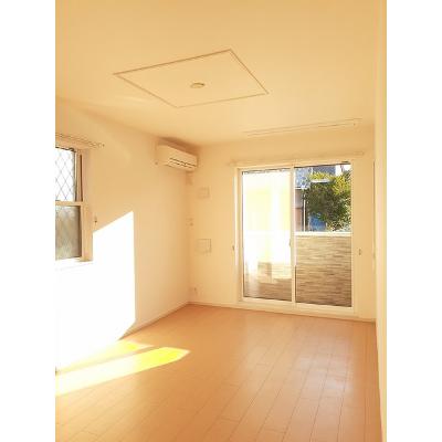 ブローテ・グラン 105【管理NO：1-018770802-01040】 ★家具家電は申し込み後に搬入しますの物件写真2