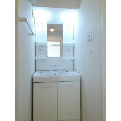 リバーサイドガーデン 303【管理NO：1-018632801-03030】 ★家具家電は申し込み後に搬入しますの物件写真6