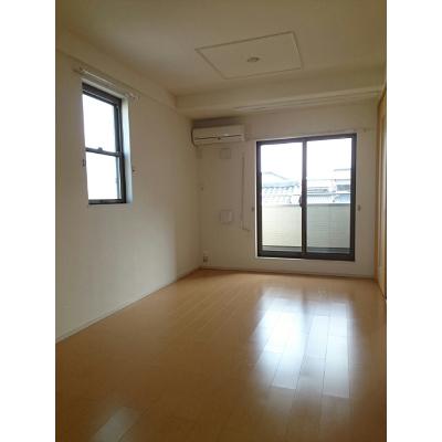 フィオリース．３ 205【管理NO：1-018418501-02040】 ★家具家電は申し込み後に搬入しますの物件写真2