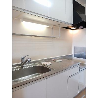 カレント　ベル 103【管理NO：1-015705301-01030】 ★家具家電は申し込み後に搬入します★の物件写真3