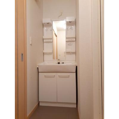 エヴァグリーン 105【管理NO：1-015581401-01040】 ★家具家電は申し込み後に搬入します 2026年08月上旬入居可能の物件写真6