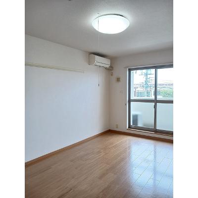 ラフィーネＦ 303【管理NO：1-013300401-03030】 2026年07月上旬入居可能の物件写真2