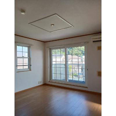 カーサ・デュ・ソレイユ 201【管理NO：1-012640901-02010】 ★家具家電は申し込み後に搬入しますの物件写真2
