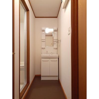 ニュークレストール内藤 201【管理NO：1-009426701-02010】 ★家具家電は申し込み後に搬入します★の物件写真6
