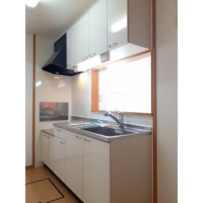 ランベリール 102【管理NO：1-014789501-01020】 ★家具家電は申し込み後に搬入します 2026年08月上旬入居可能の物件写真3