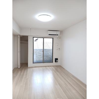 ユズの木 207【管理NO：1-028580201-02060】 ★家具家電は申し込み後に搬入しますの物件写真2