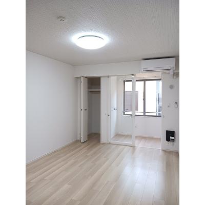 ユズの木 103【管理NO：1-028580201-01030】 ★家具家電は申し込み後に搬入しますの物件写真2