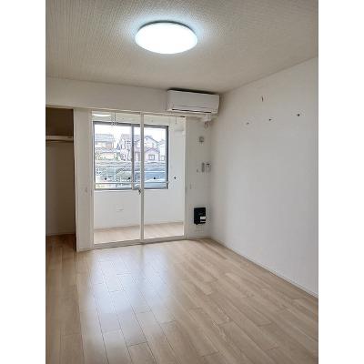 グランドセイバリー 103【管理NO：1-028360501-01030】 ★家具家電は申し込み後に搬入します 2026年08月下旬入居可能の物件写真2