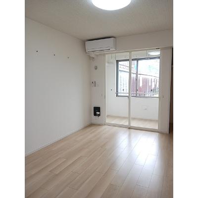 グランドセイバリー 102【管理NO：1-028360501-01020】 ★家具家電は申し込み後に搬入します 2026年08月下旬入居可能の物件写真2
