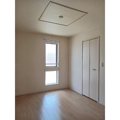 メゾン・ド・エクセレンスⅤ 205【管理NO：1-021185301-02040】 ★家具家電は申し込み後に搬入します 2026年07月中旬入居可能の物件写真2