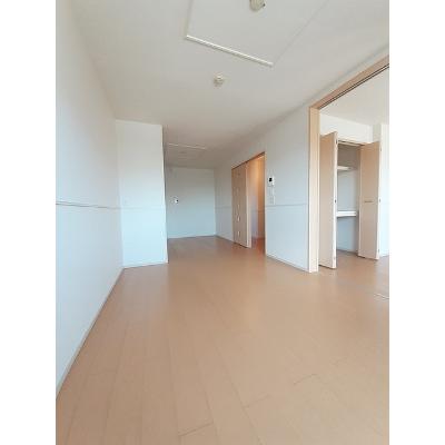 セイバリーハウス 201【管理NO：1-019056601-02010】 ★家具家電は申し込み後に搬入します★の物件写真2