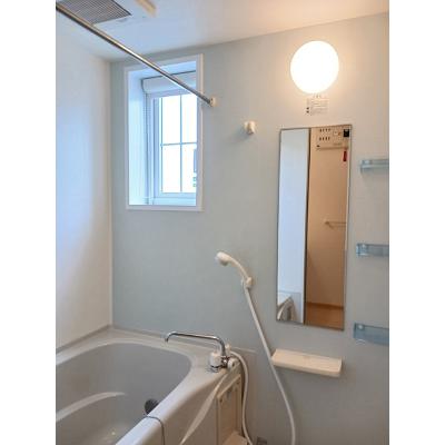 ルーナクレシェンテ 101【管理NO：1-016421401-01010】 ★家具家電は申し込み後に搬入しますの物件写真4