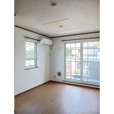 グランシャリオＢ 201【管理NO：1-011334502-02010】 ★家具家電は申し込み後に搬入しますの物件写真2