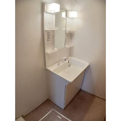 スターリースカイ 203【管理NO：1-020160201-02030】 ★家具家電は申し込み後に搬入します★の物件写真6