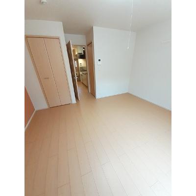 シャイン 103【管理NO：1-018553301-01030】 ★家具家電は申し込み後に搬入します 2026年07月中旬入居可能の物件写真2