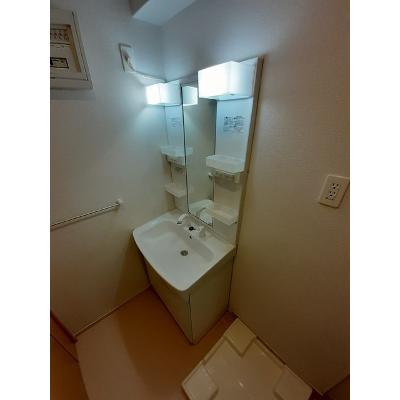 シャイン 103【管理NO：1-018553301-01030】 ★家具家電は申し込み後に搬入します 2026年07月中旬入居可能の物件写真6