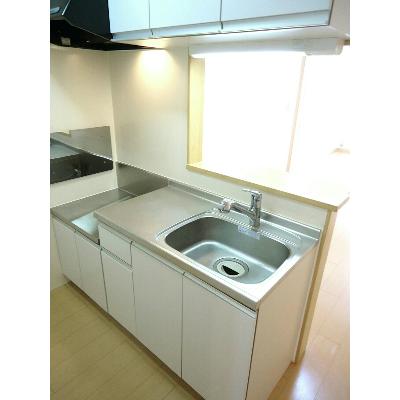エアリースクエアⅠ 101【管理NO：1-015727501-01010】 ★家具家電は申し込み後に搬入しますの物件写真3