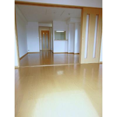 プラシード・アルバ 401【管理NO：1-014188101-04010】 ★家具家電は申し込み後に搬入しますの物件写真2