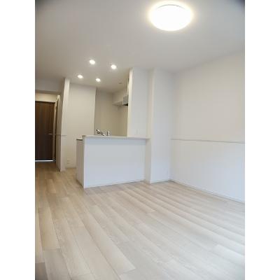 サンレジデンス 203【管理NO：1-028406001-02030】 ★家具家電は申し込み後に搬入しますの物件写真2
