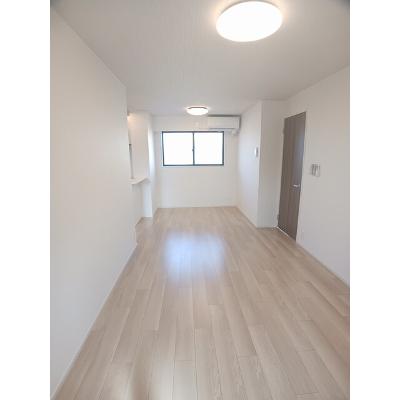 ブルーガーベラ 101【管理NO：1-028210601-01010】 ★家具家電は申し込み後に搬入します★の物件写真2