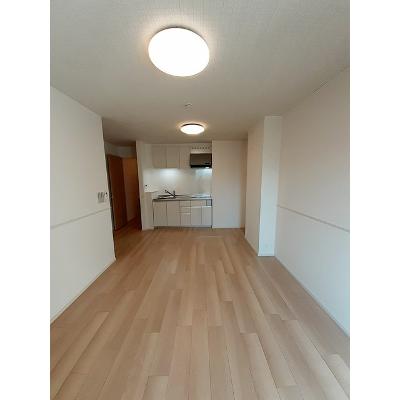 フロレゾン 105【管理NO：1-026799101-01040】 ★家具家電は申し込み後に搬入しますの物件写真2