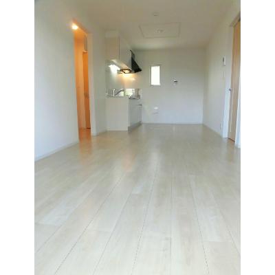 ラ・ルミエール 102【管理NO：1-021313101-01020】 ★家具家電は申し込み後に搬入します★の物件写真2