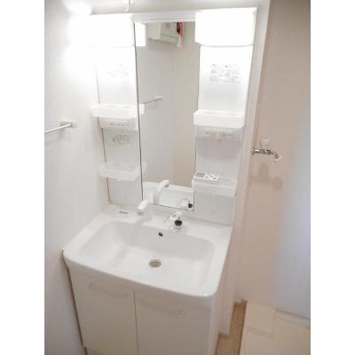 アイランド花月　Ⅲ 302【管理NO：1-018846302-03020】 ★家具家電は申し込み後に搬入しますの物件写真6