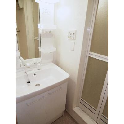 アイランド花月　Ⅱ 103【管理NO：1-018846301-01030】 ★家具家電は申し込み後に搬入します★の物件写真6