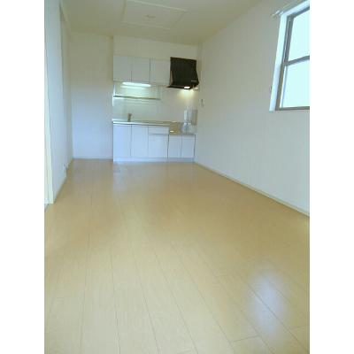 エアリー・コート 203【管理NO：1-017762301-02030】 ★家具家電は申し込み後に搬入しますの物件写真2