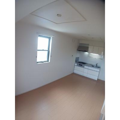 ＥＡＳＴ・ＳＩＤＥ　弐番館 201【管理NO：1-017033002-02010】 ★家具家電は申し込み後に搬入しますの物件写真2