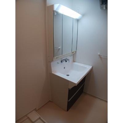 ＥＡＳＴ・ＳＩＤＥ　弐番館 201【管理NO：1-017033002-02010】 ★家具家電は申し込み後に搬入しますの物件写真6