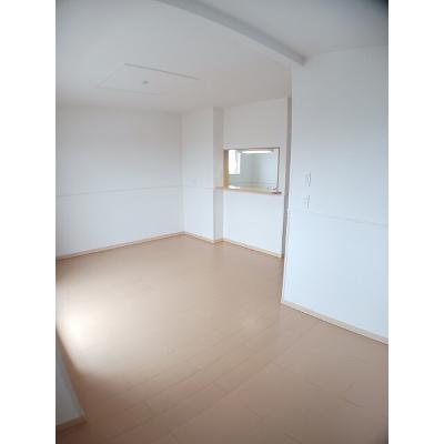 ソレイユ　一番館 201【管理NO：1-016509501-02010】 ★家具家電は申し込み後に搬入しますの物件写真2