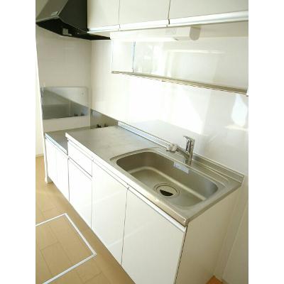 アークラム 101【管理NO：1-015361001-01010】 ★家具家電は申し込み後に搬入します★の物件写真3