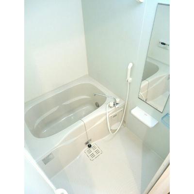 アークラム 101【管理NO：1-015361001-01010】 ★家具家電は申し込み後に搬入します★の物件写真4