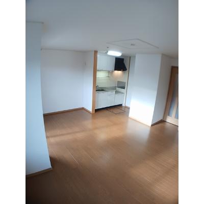Ｖｉｌｌａ　フォーシーズン 105【管理NO：1-014158601-01040】 ★家具家電は申し込み後に搬入しますの物件写真2